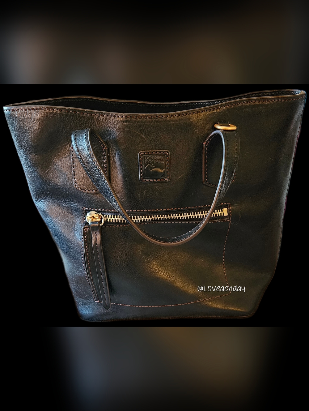 Dooney & Bourke✨️Black Leather Florentine Brinley